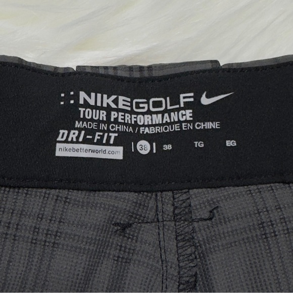 Nike Golf Tech Plaid Men's Dri-Fit Shorts - Picture 3 of 4